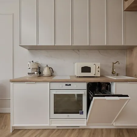 Elegant With Balcony Krakowska By Renters Prestige