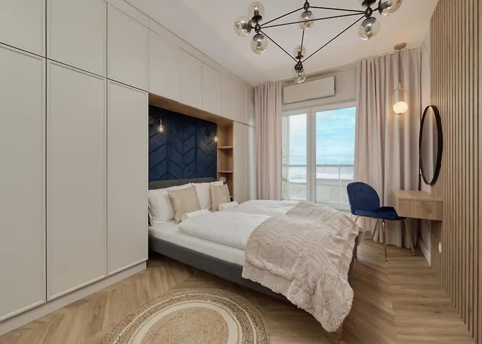 Appartement Elegant With Balcony Krakowska By Renters Prestige