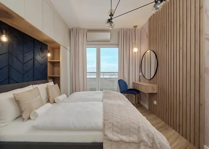 Elegant With Balcony Krakowska By Renters Prestige * Wrocław