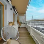 Daire Elegant With Balcony Krakowska By Renters Prestige *