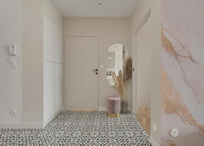 Elegant With Balcony Krakowska By Renters Prestige * Wrocław